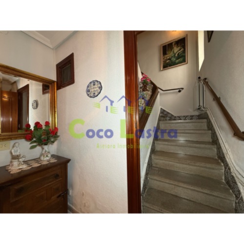 Acceso a planta superior